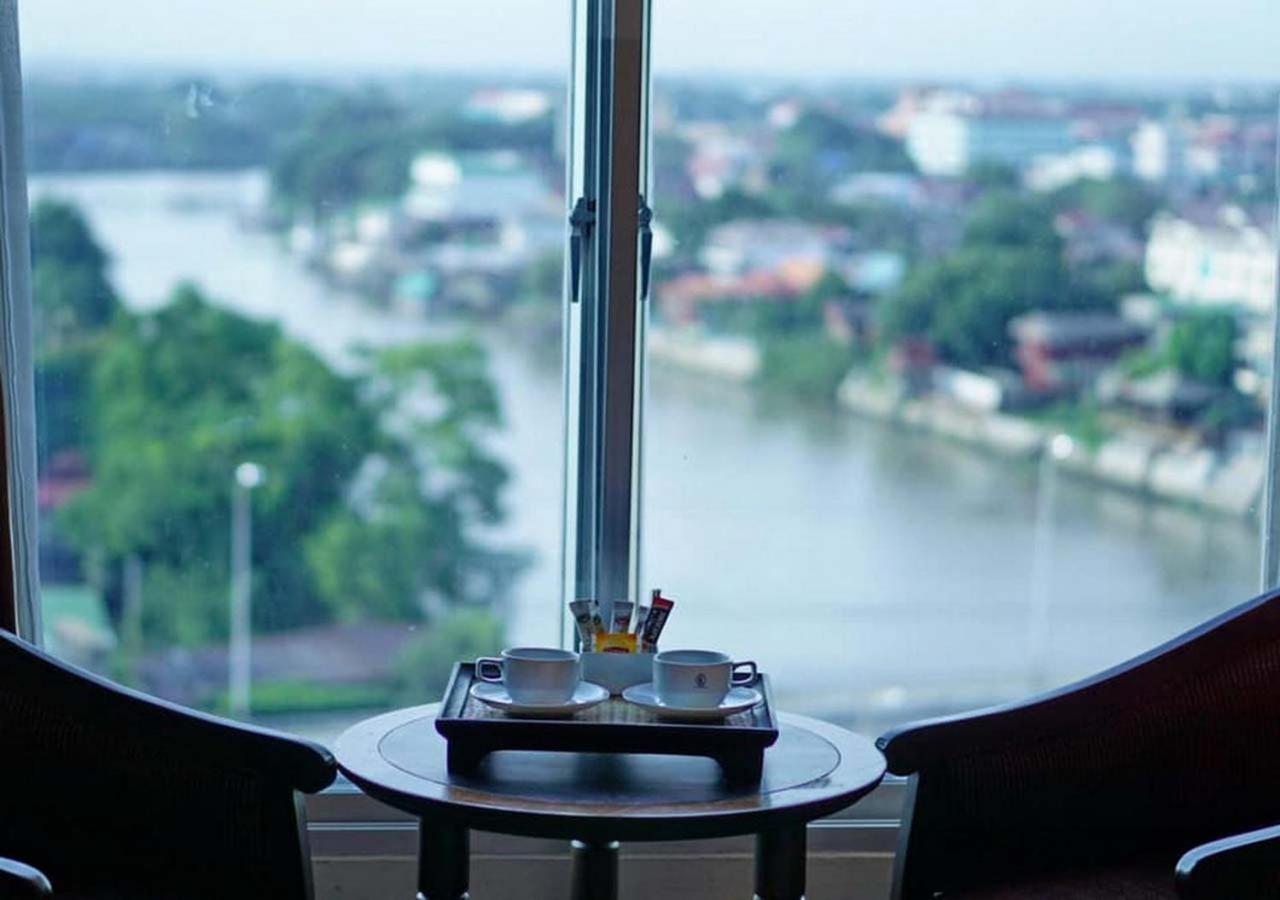 Krungsri River Hotel Ayutthaya Extérieur photo